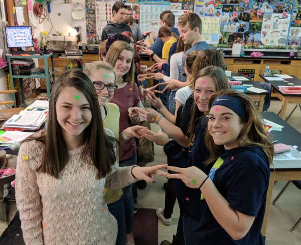 Whole body learning for DNA lesson